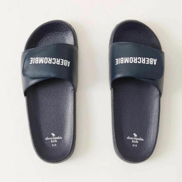 abercrombie kids Other - 5/6 Abercrombie kids slides w/logo